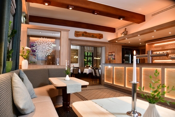 Innenansicht vom Empfang im Restaurant des Landhotels Hermannshöhe.