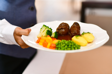 Ein Bild von einem Tellergericht vom Mittagstisch im Landhotel Hermannshöhe Restaurant.