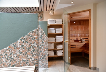 Bild vom Eingangsbereich der Sauna im Landhotel Hermannshöhe.